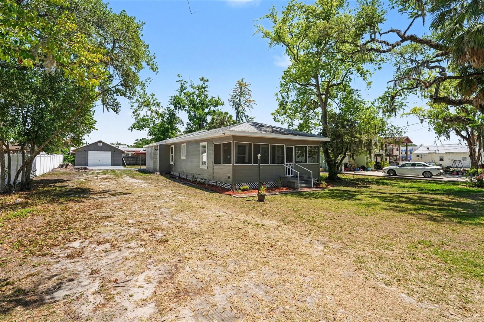 Image 26 of 27 For 604 Pennsylvania Avenue