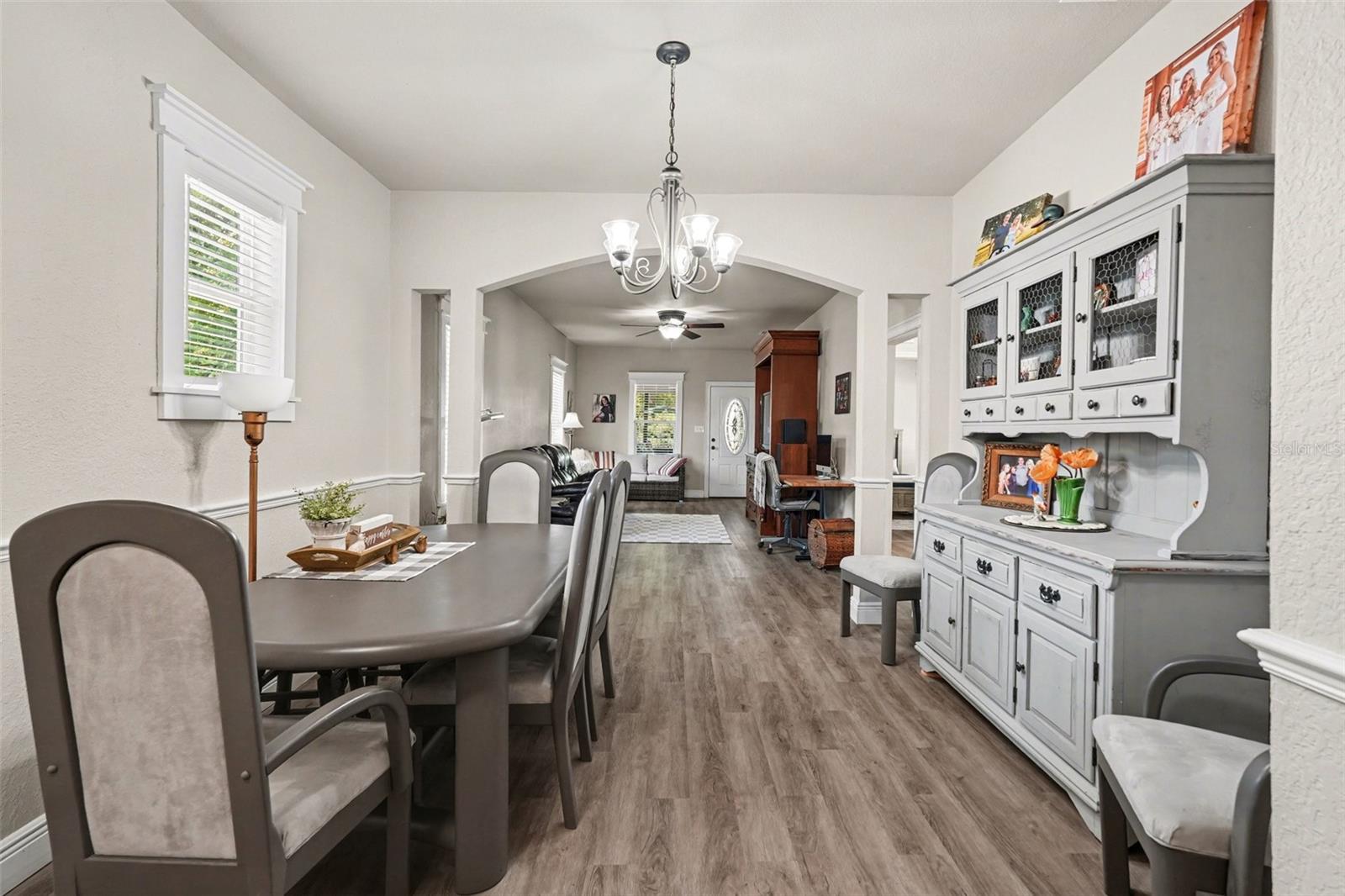 Image 6 of 27 For 604 Pennsylvania Avenue