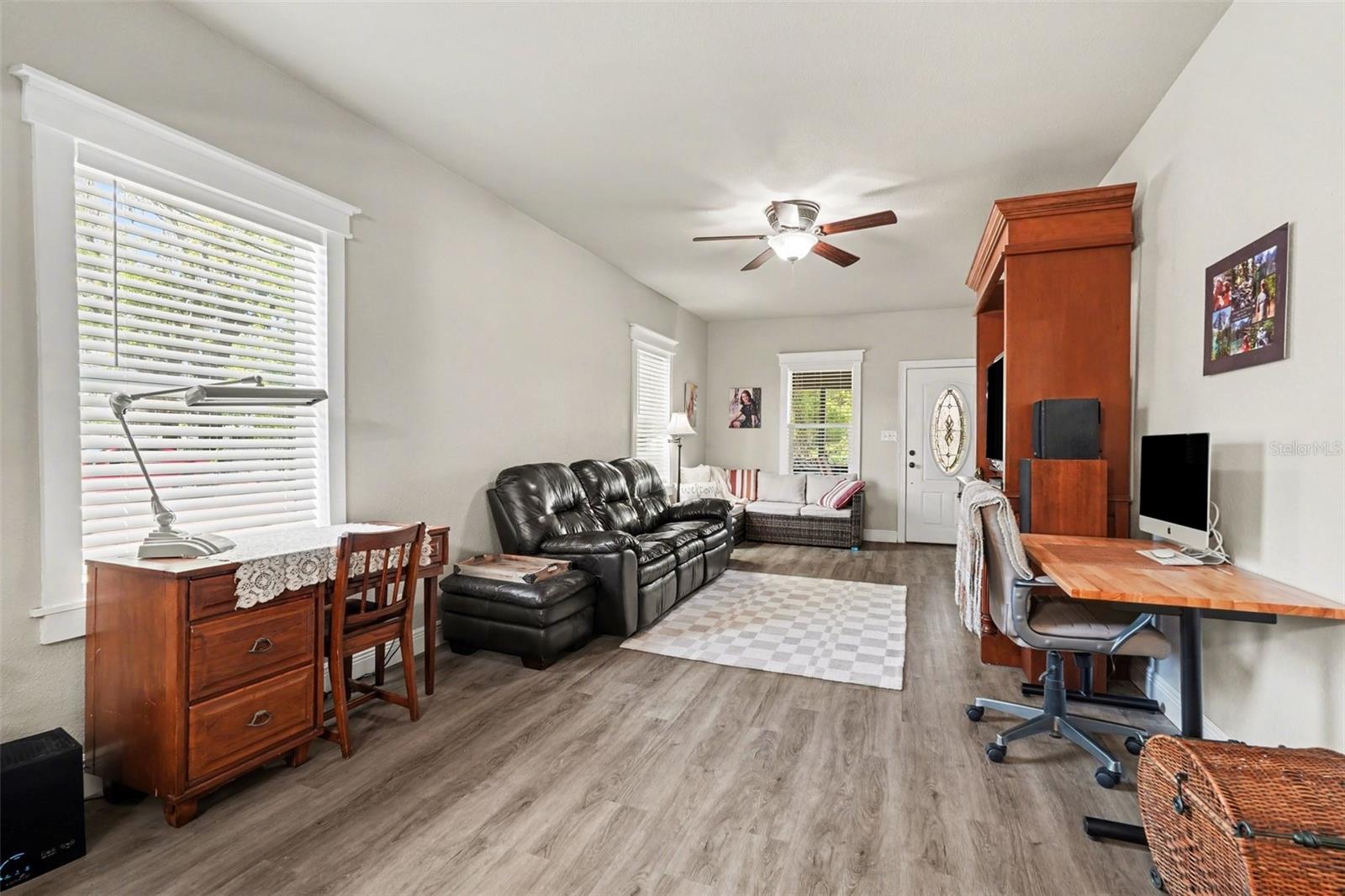 Image 9 of 27 For 604 Pennsylvania Avenue