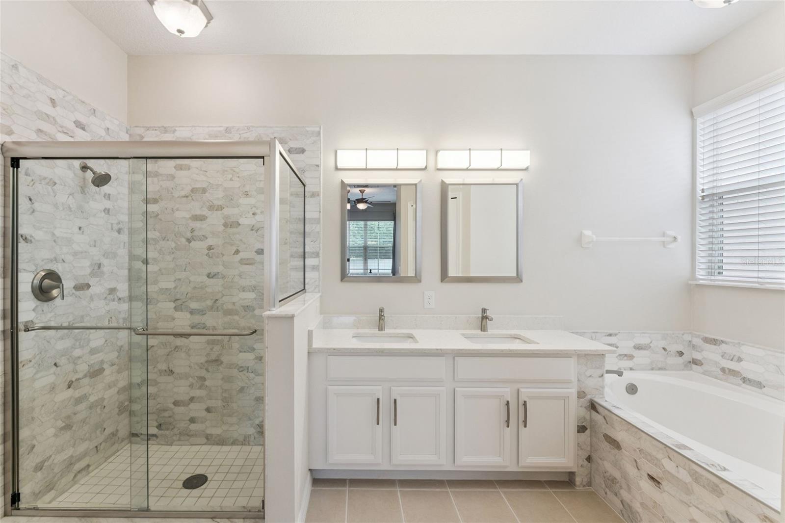 Image 15 of 37 For 1175 Newberg Court