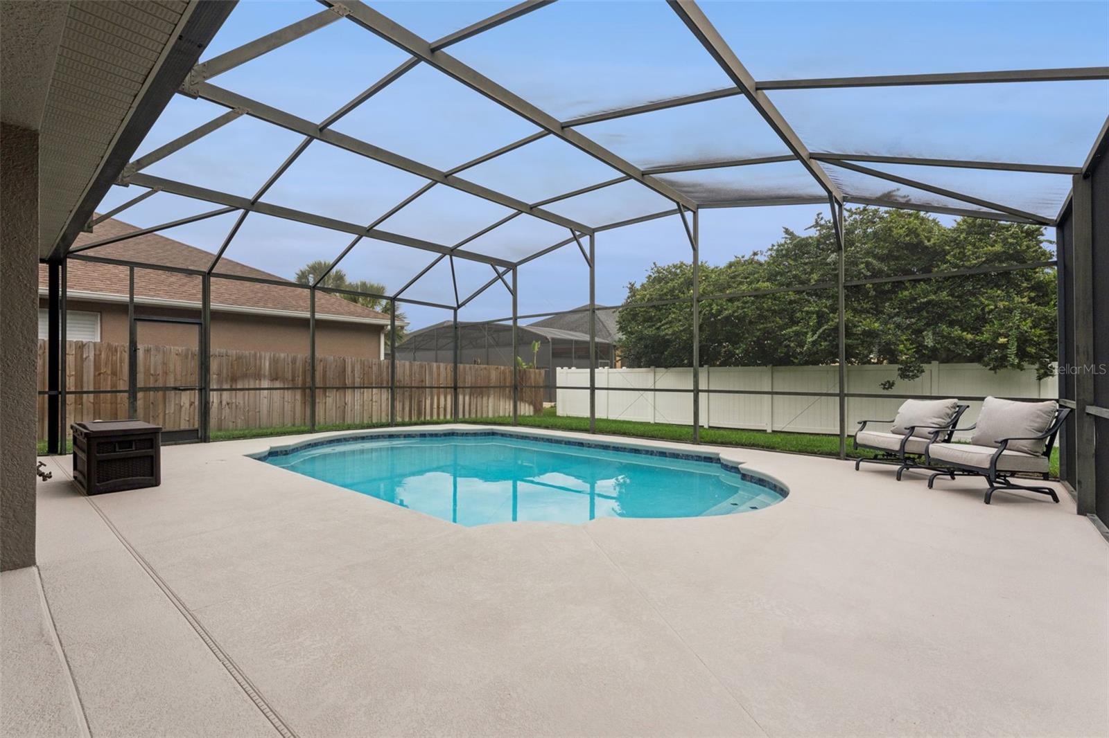 Image 24 of 37 For 1175 Newberg Court