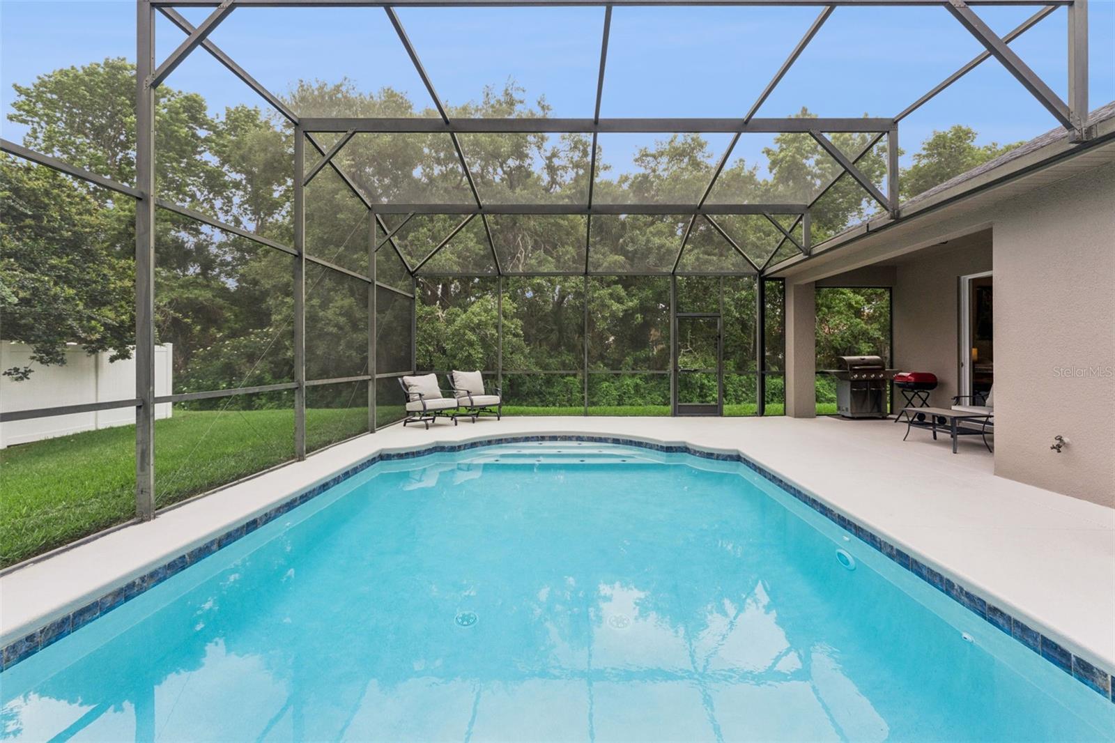 Image 25 of 37 For 1175 Newberg Court