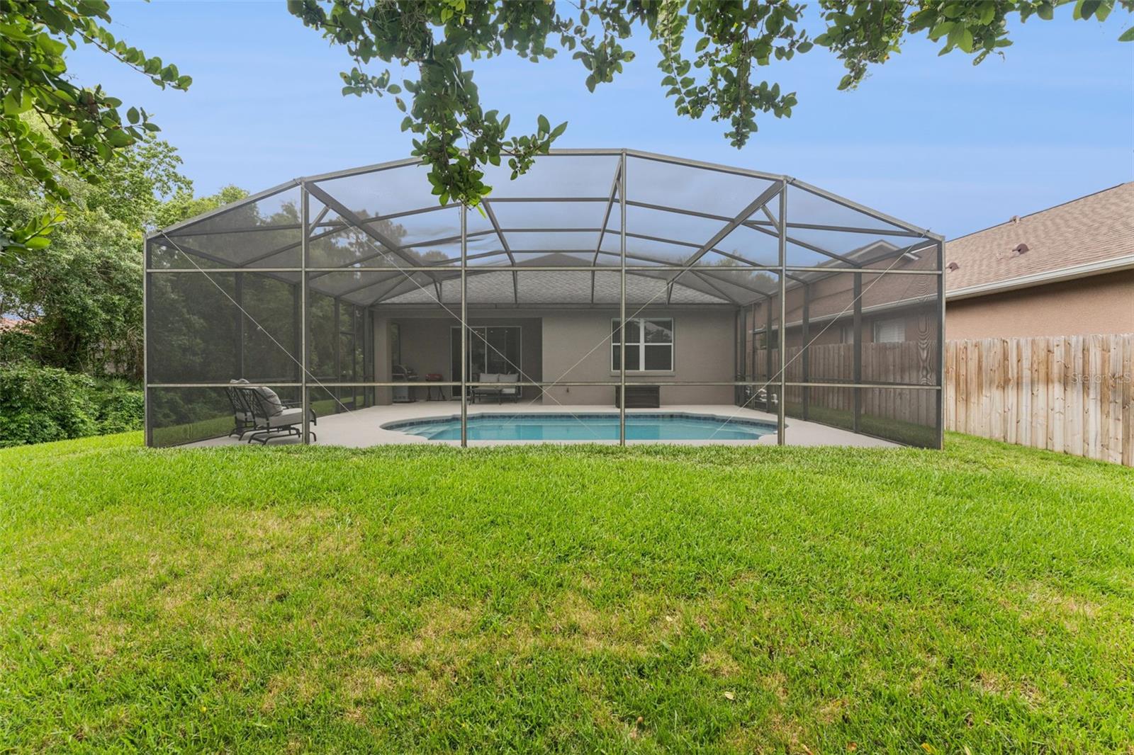 Image 28 of 37 For 1175 Newberg Court