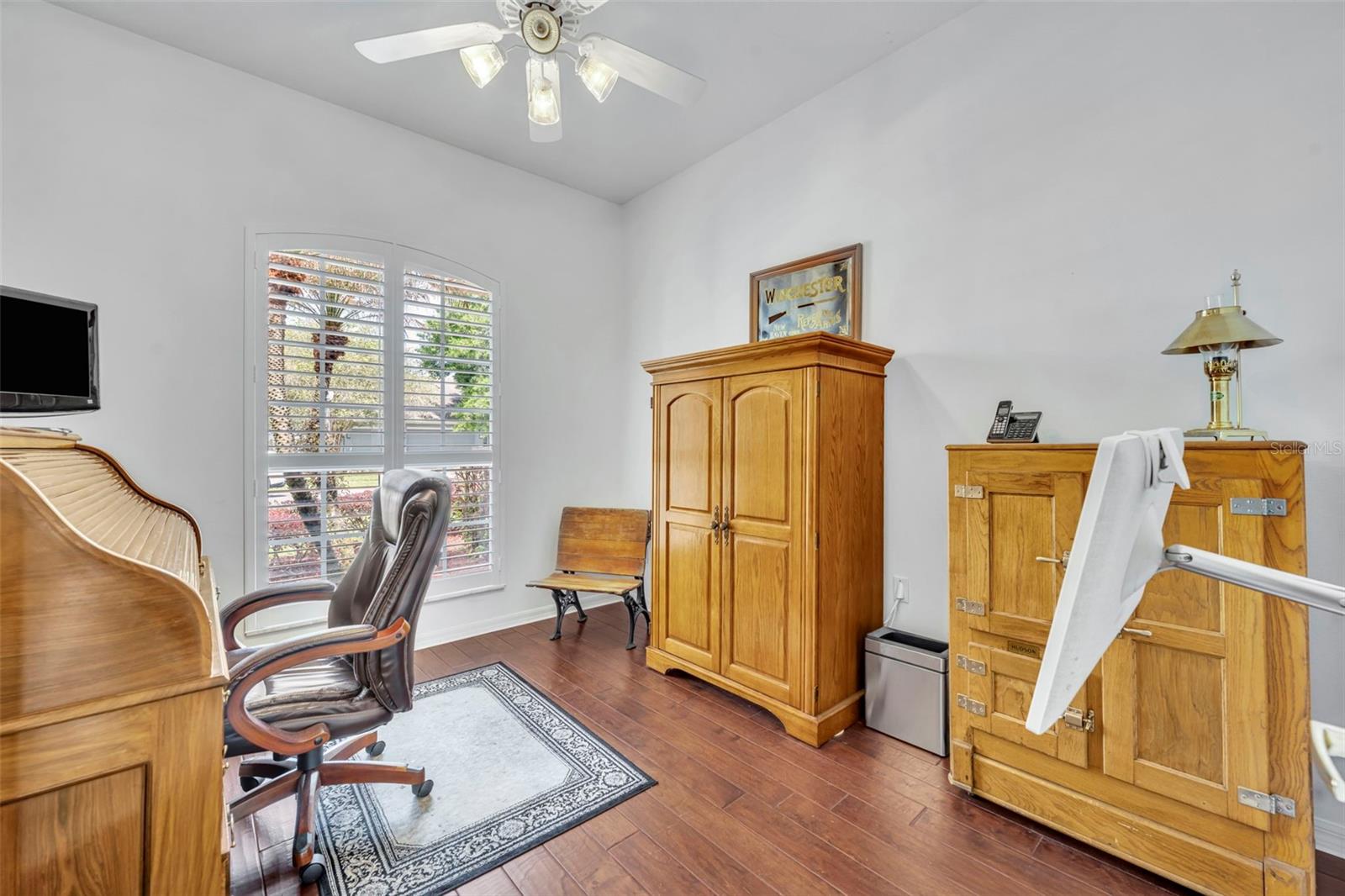 Image 11 of 45 For 652 Field Club Circle