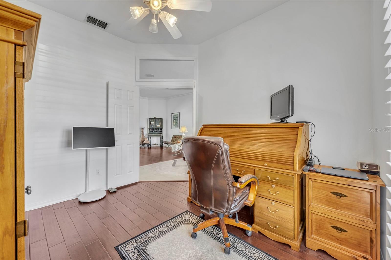 Image 12 of 45 For 652 Field Club Circle