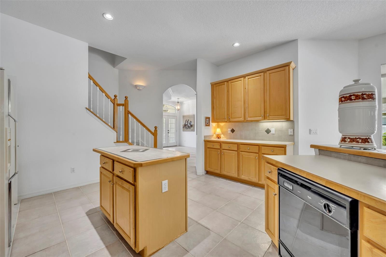 Image 17 of 45 For 652 Field Club Circle