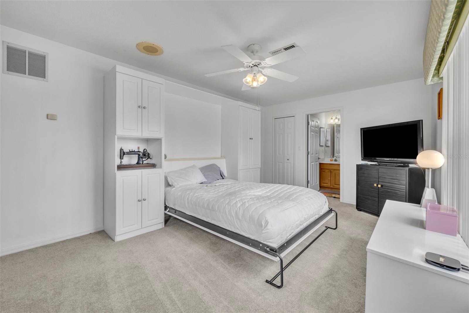 Image 32 of 45 For 652 Field Club Circle