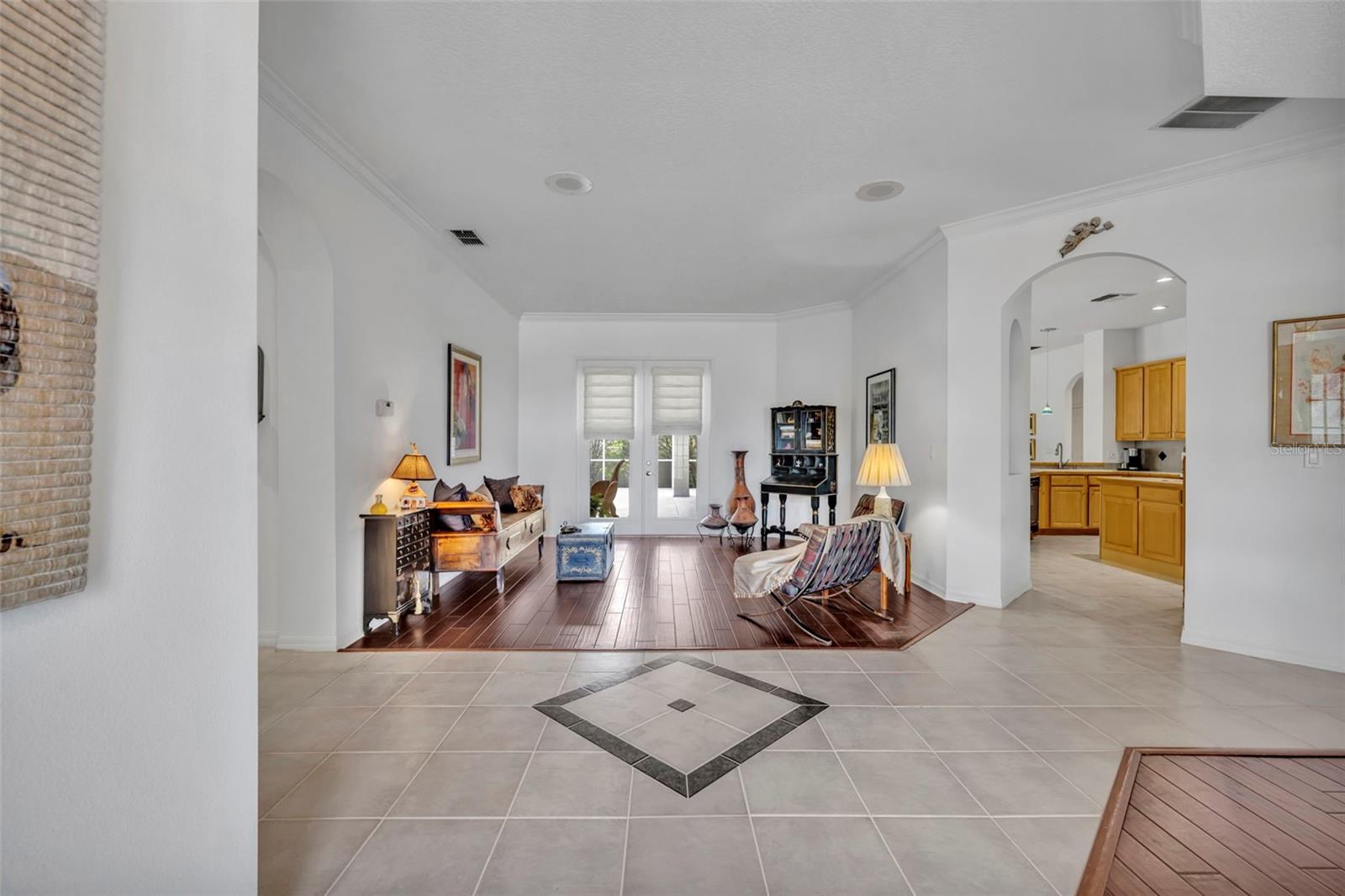 Image 4 of 45 For 652 Field Club Circle