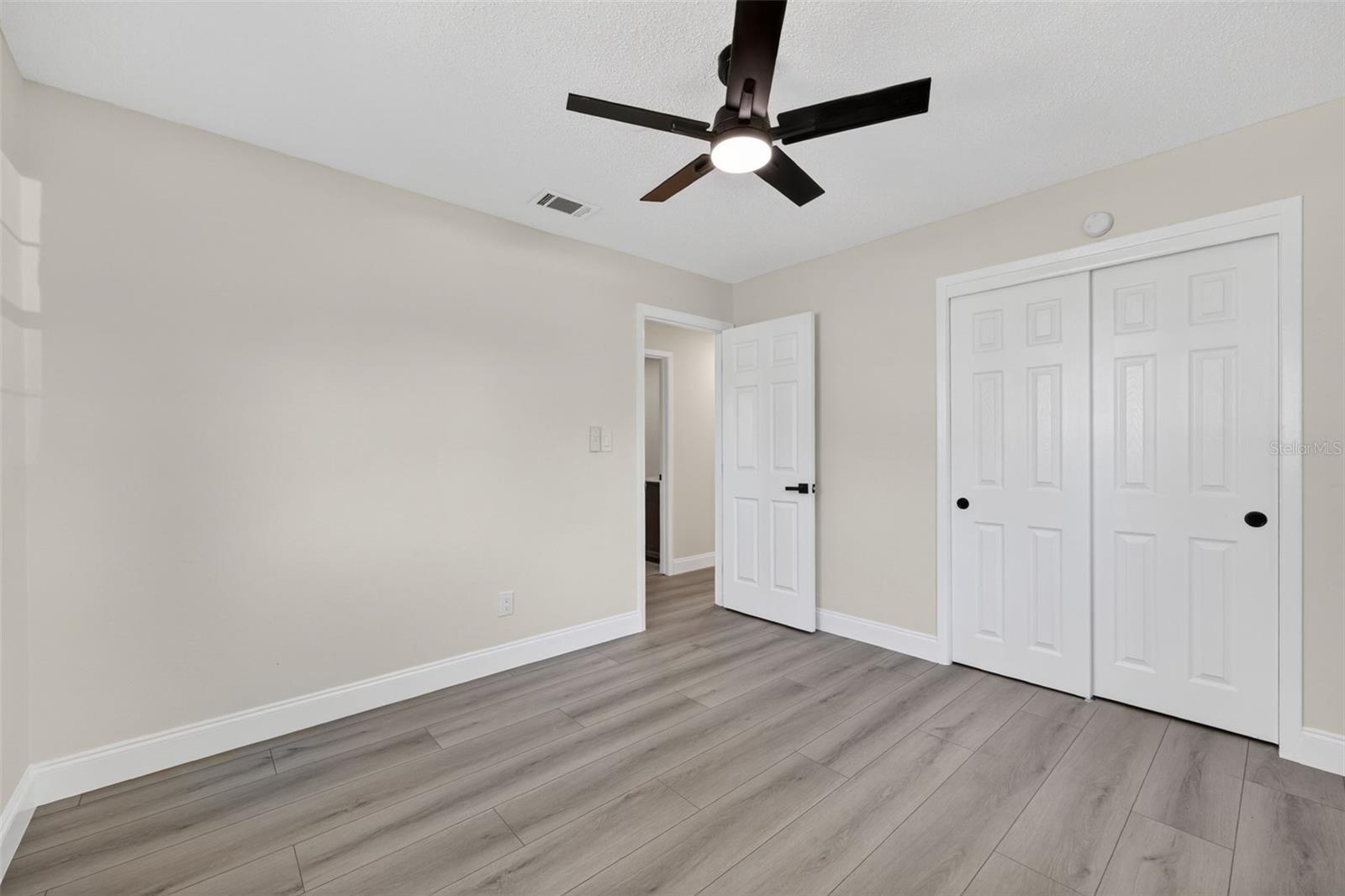 Image 17 of 20 For 11781 128th Avenue