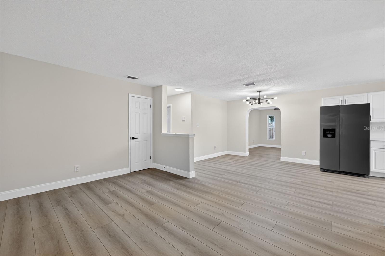 Image 3 of 20 For 11781 128th Avenue