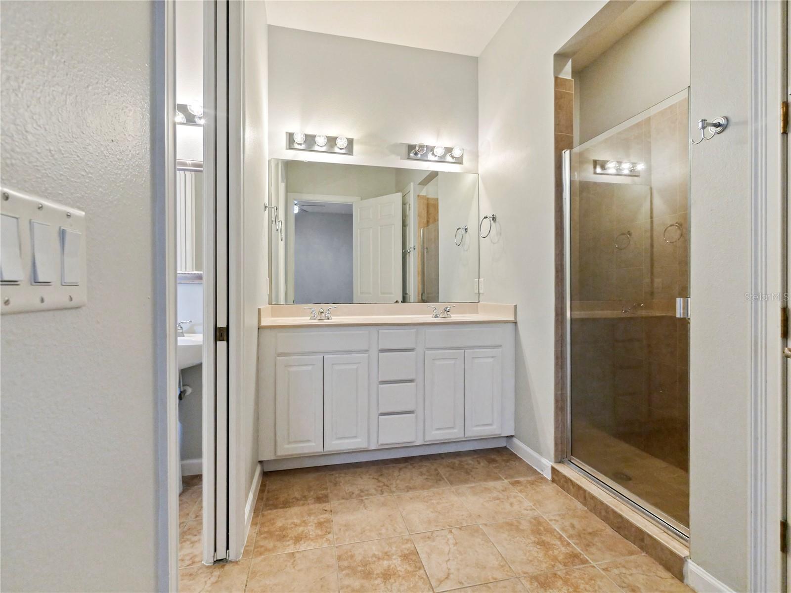 Image 17 of 42 For 13679 Eridanus Drive