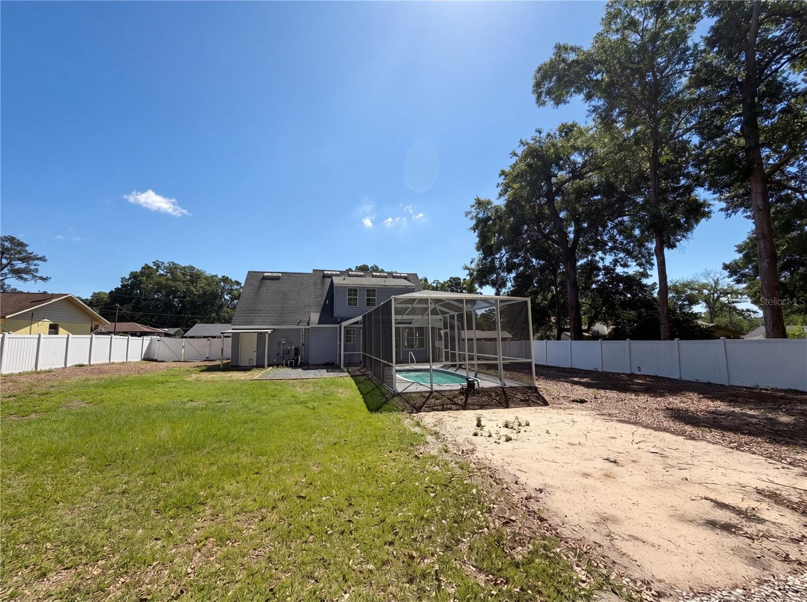 Image 5 of 25 For 3226 30th Court