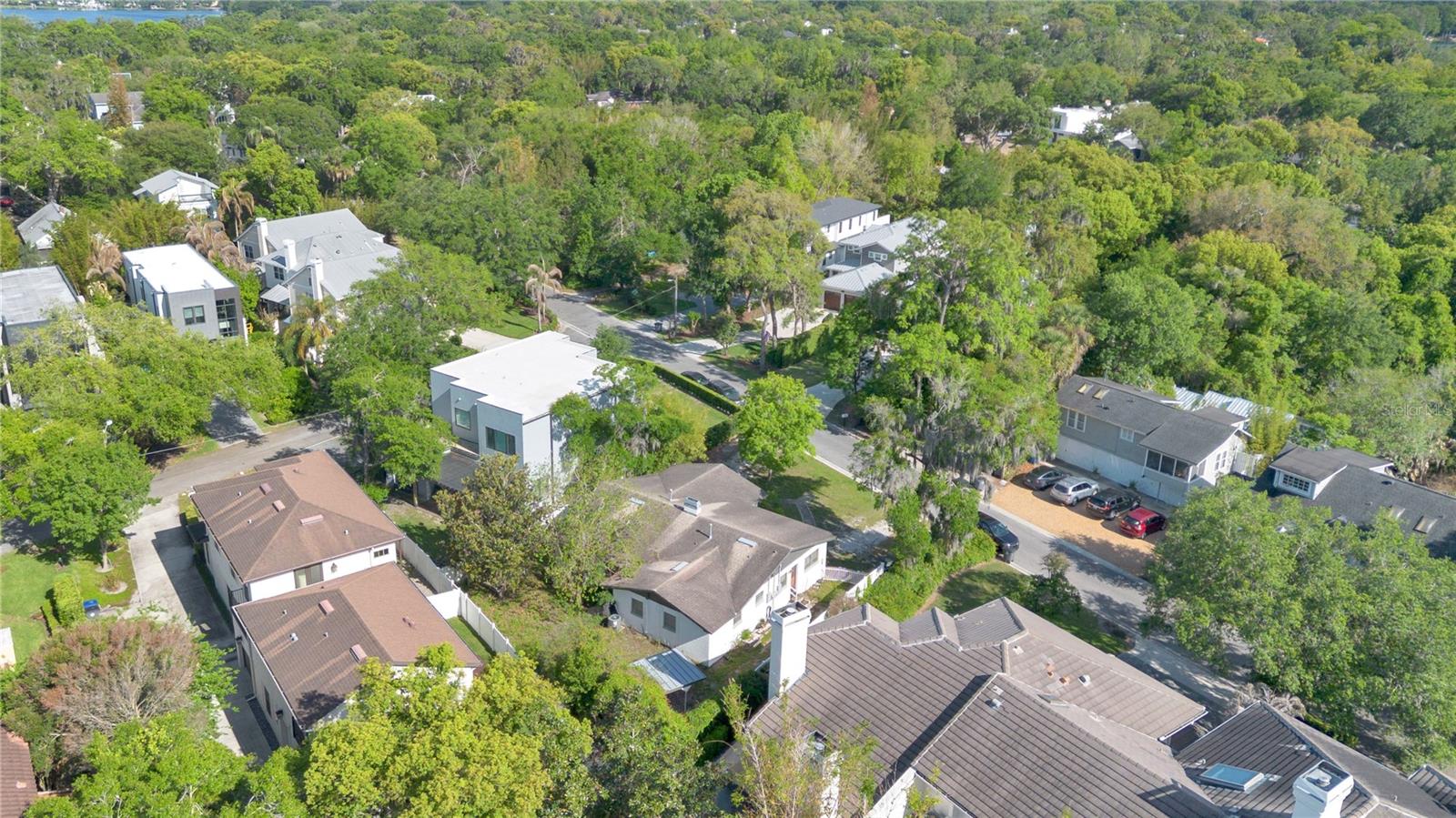 Image 12 of 16 For 521 Fairfax Avenue