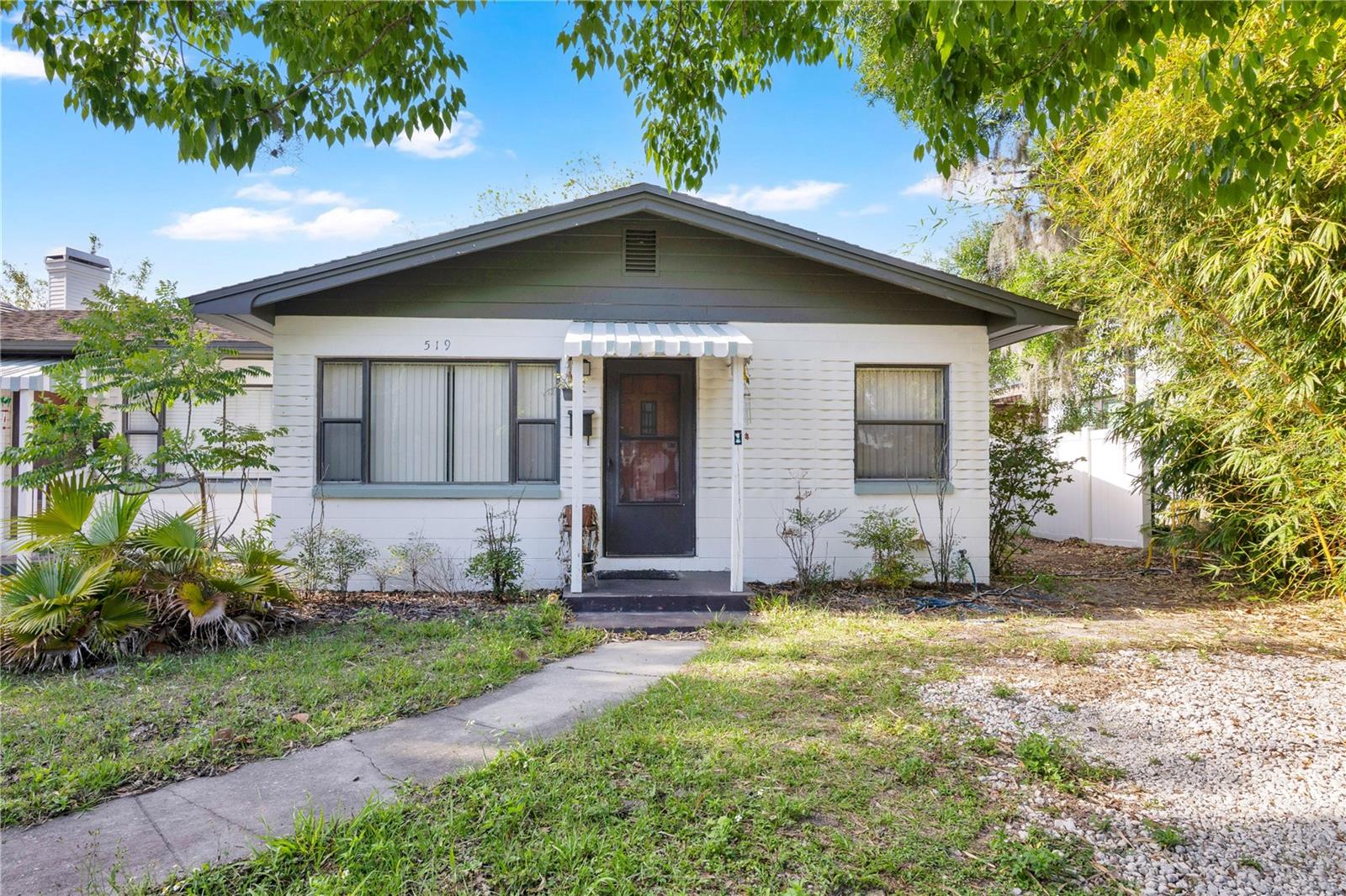 Image 3 of 16 For 521 Fairfax Avenue