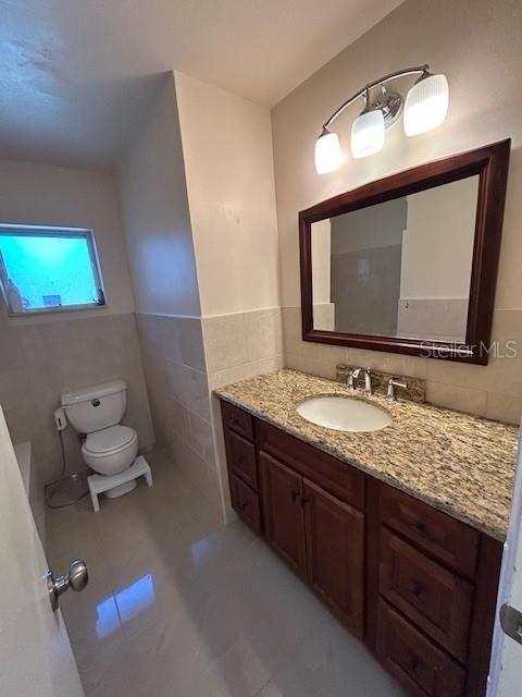 Image 18 of 24 For 612 Martin Avenue