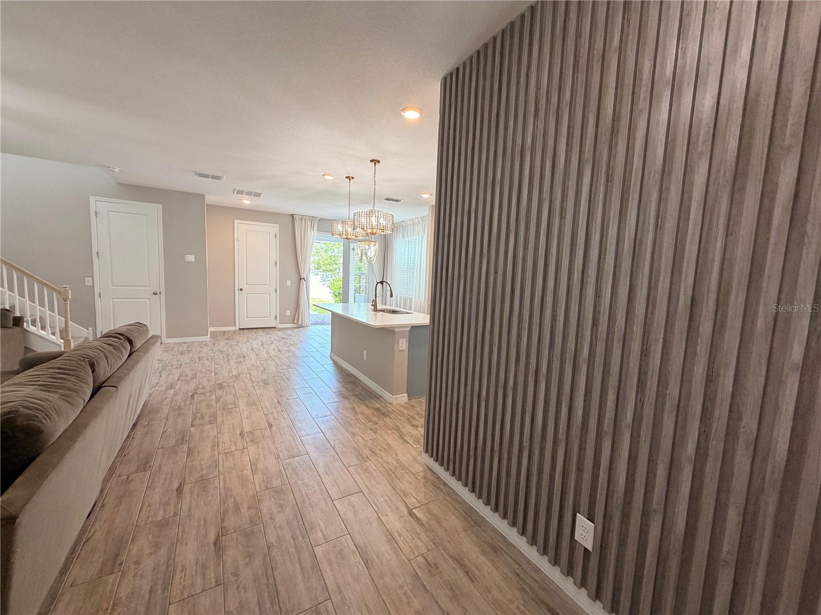 Image 3 of 22 For 11153 Green Citron Alley