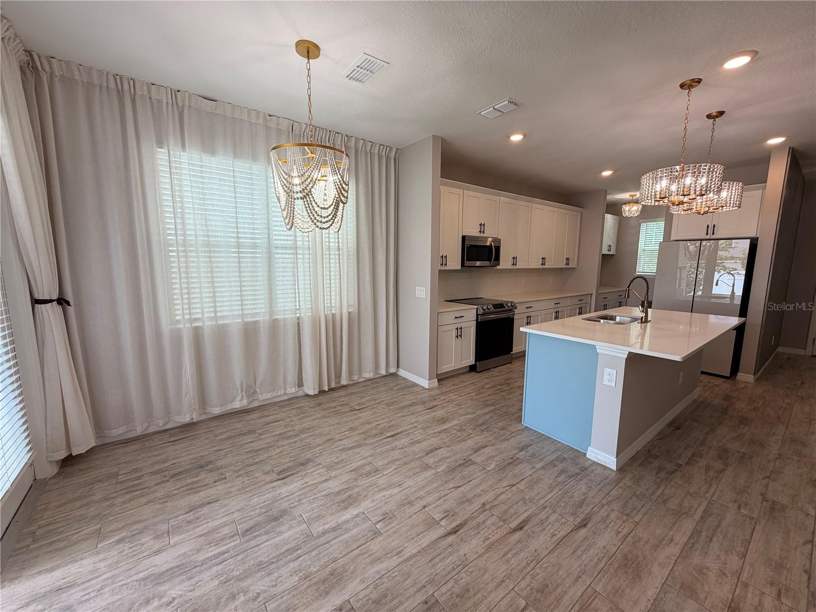 Image 5 of 22 For 11153 Green Citron Alley