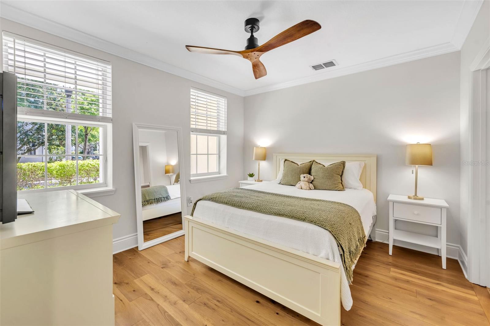 Image 4 of 54 For 1389 Chatfield Place