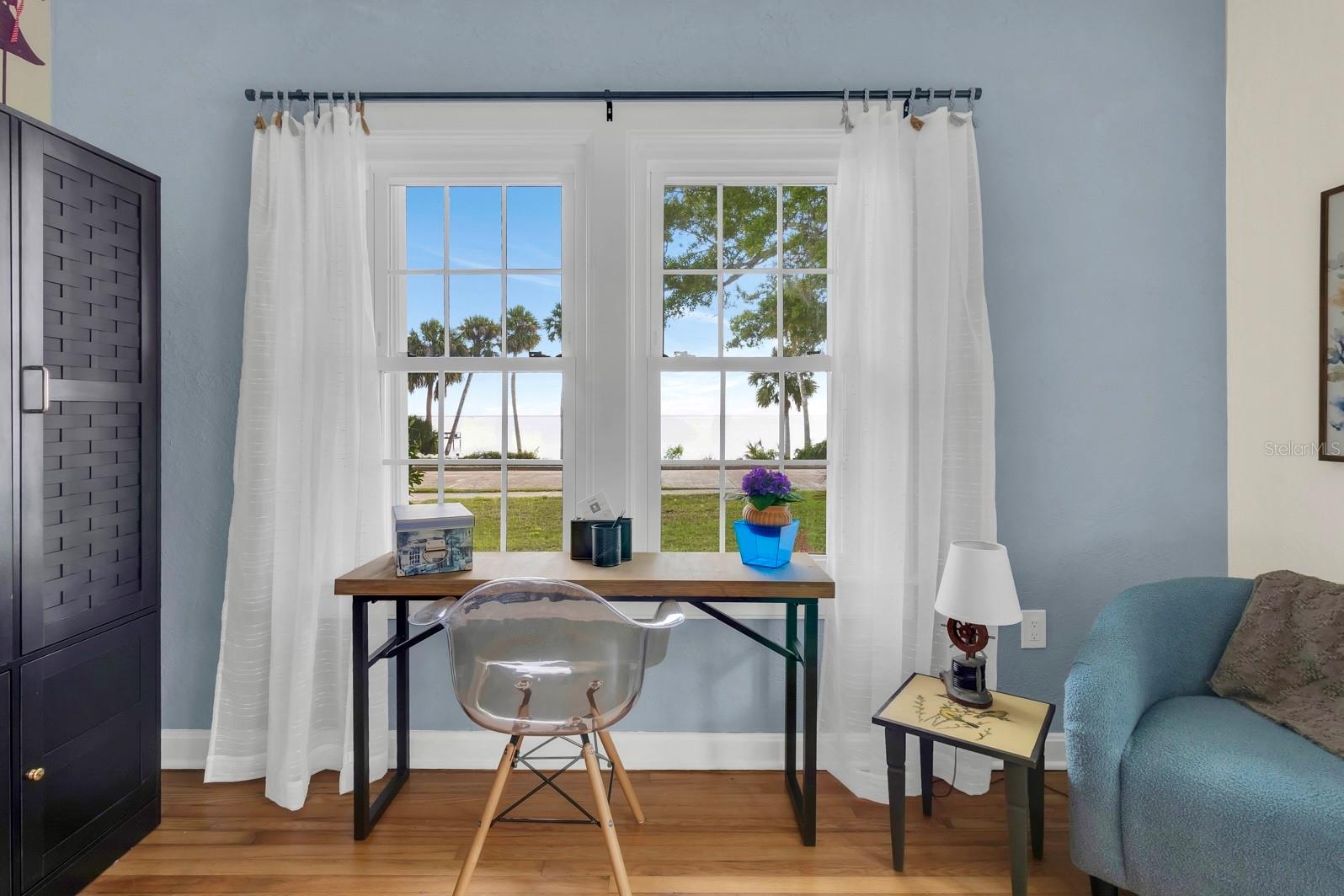 Image 12 of 21 For 1322 Riverside Drive