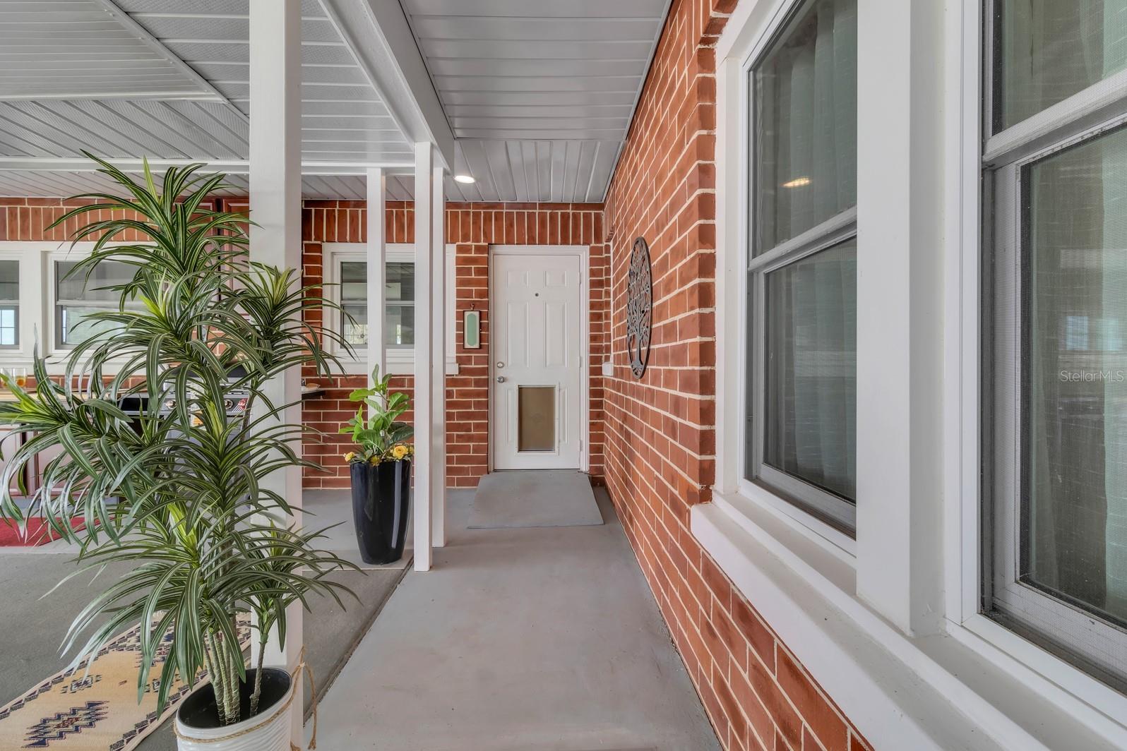 Image 16 of 21 For 1322 Riverside Drive