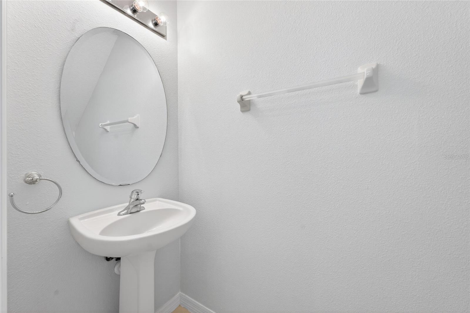 Image 11 of 46 For 216 Deepcove Road