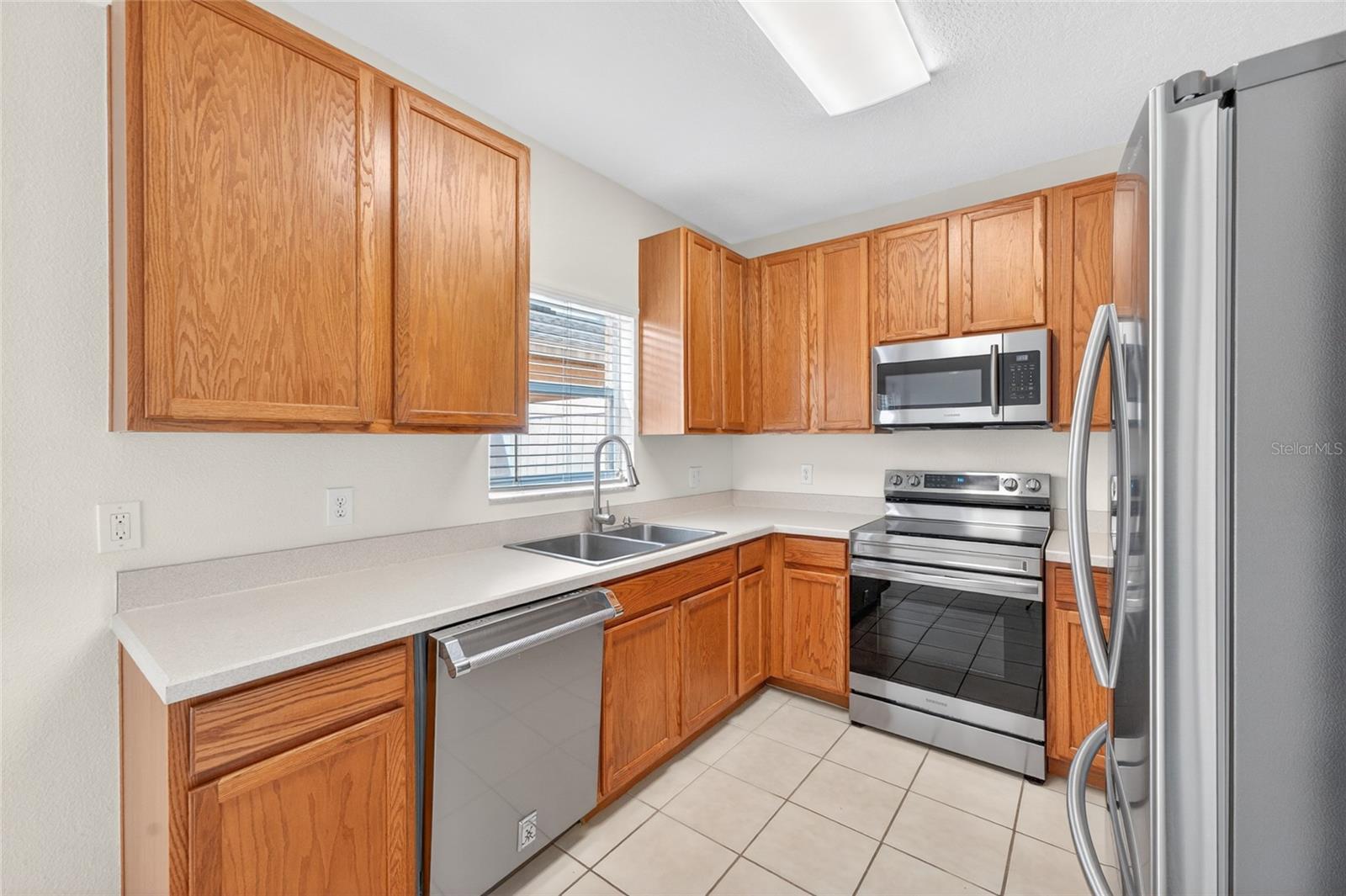 Image 14 of 46 For 216 Deepcove Road