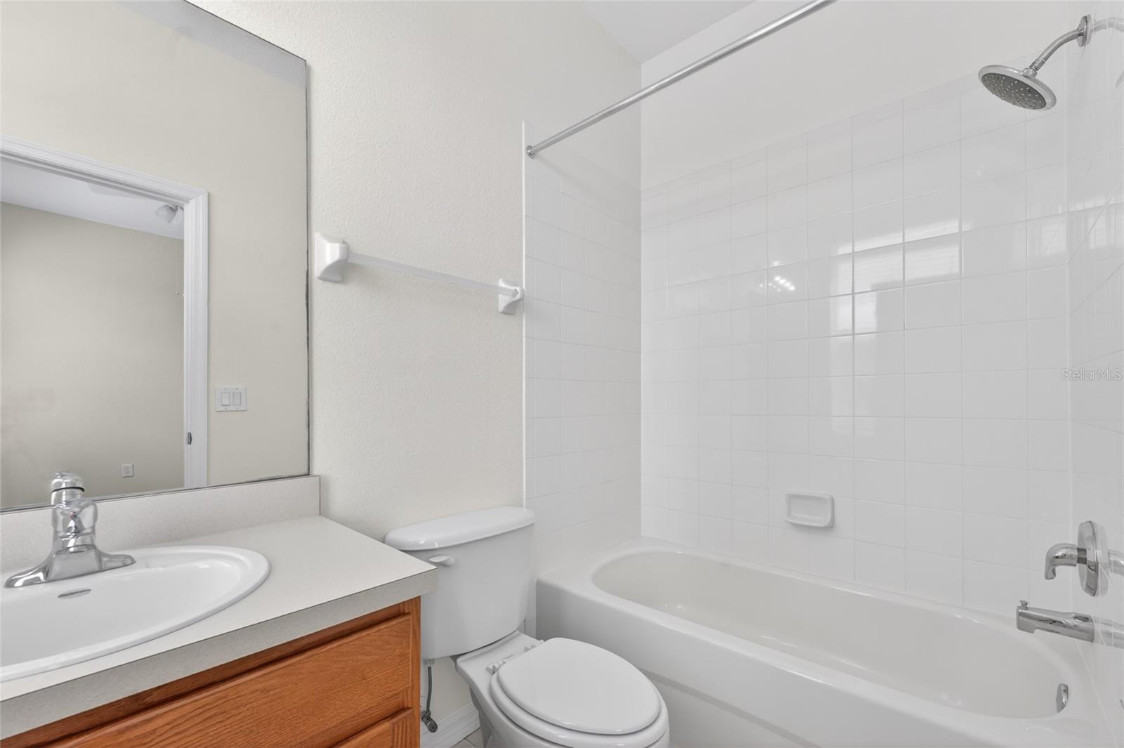 Image 25 of 46 For 216 Deepcove Road