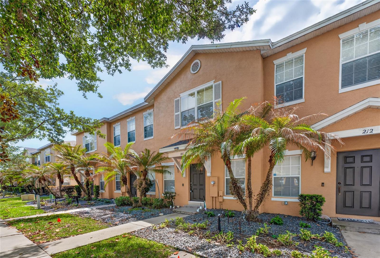 Image 3 of 46 For 216 Deepcove Road