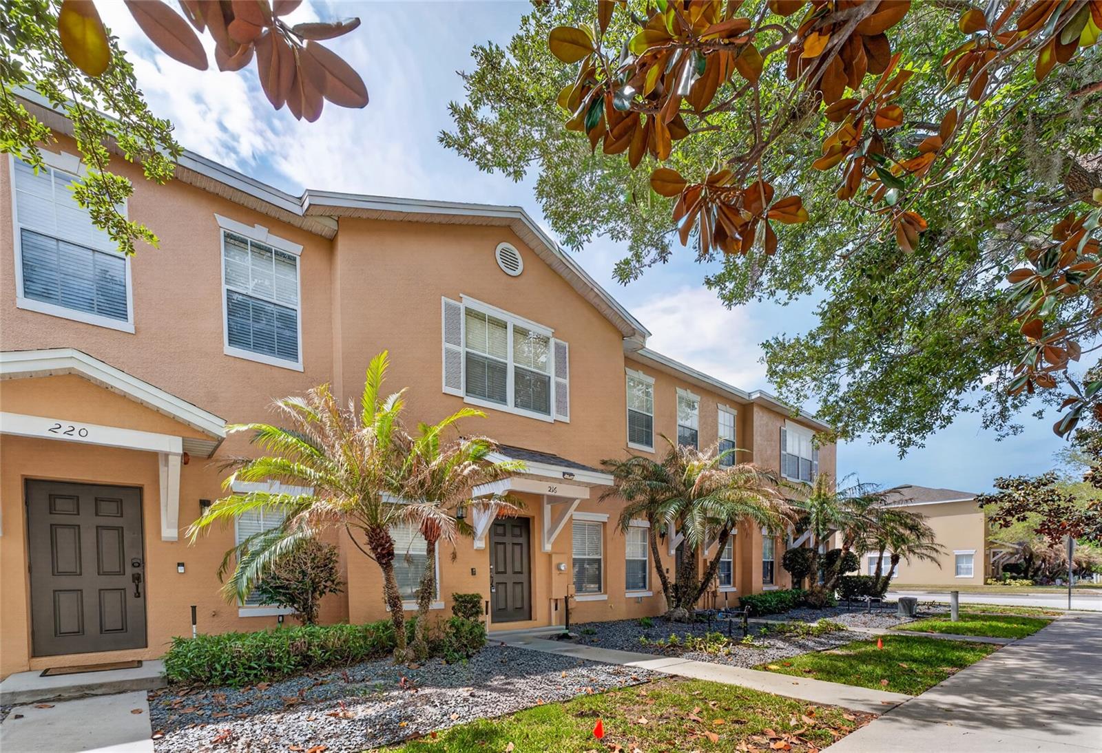 Image 4 of 46 For 216 Deepcove Road