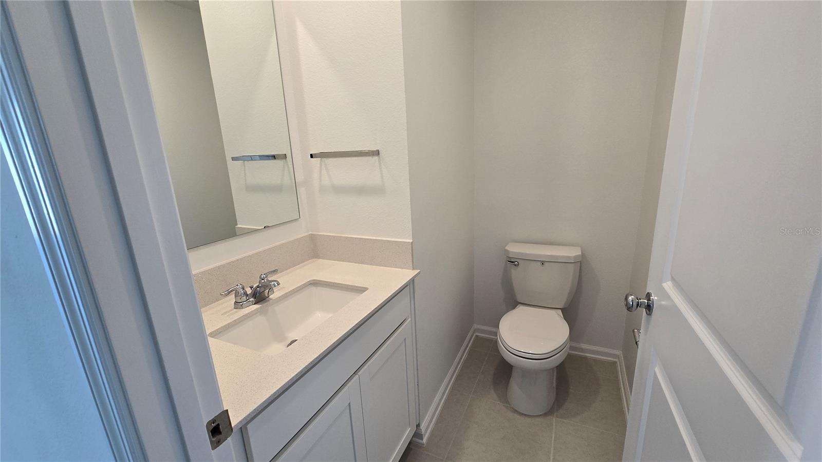 Image 24 of 82 For 2664 Armstrong Avenue