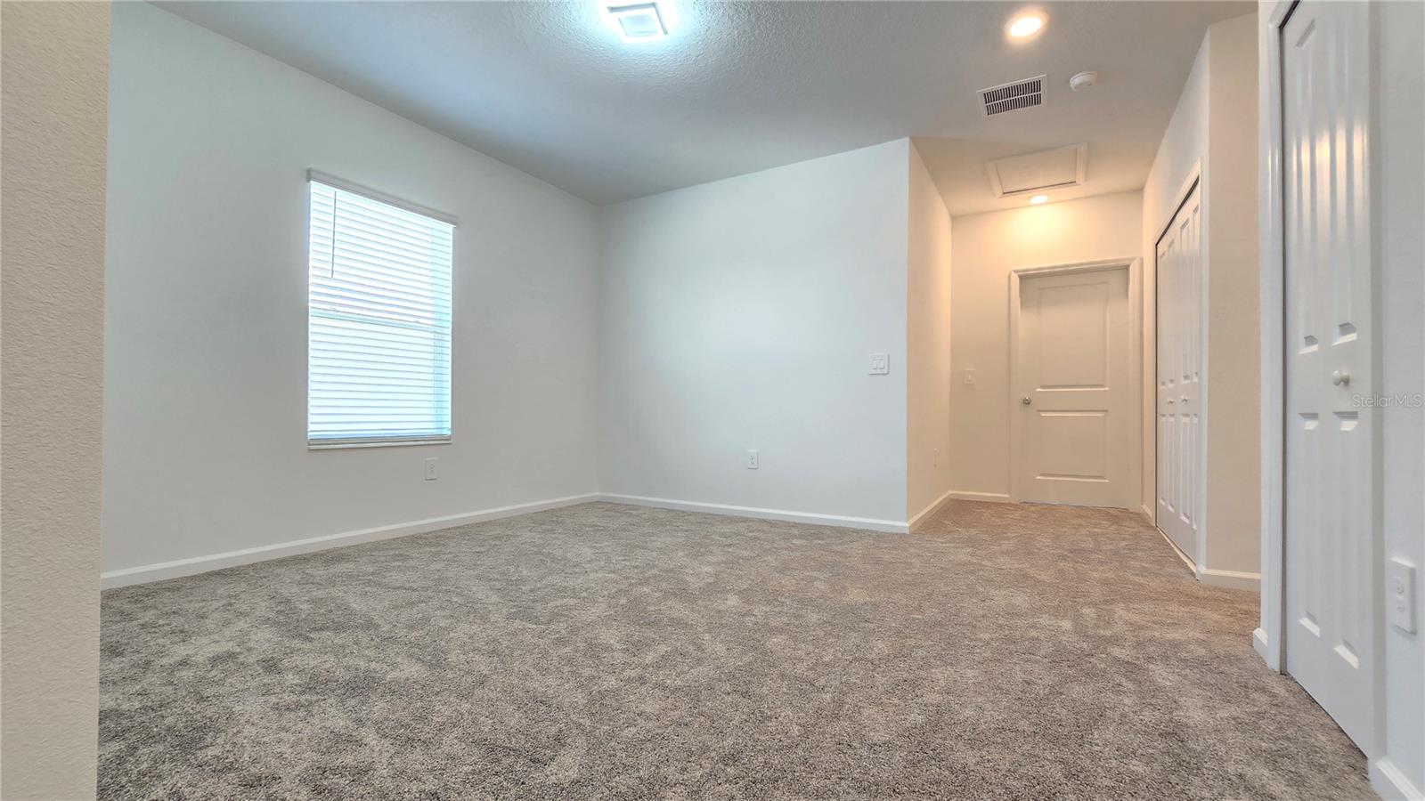 Image 28 of 82 For 2664 Armstrong Avenue