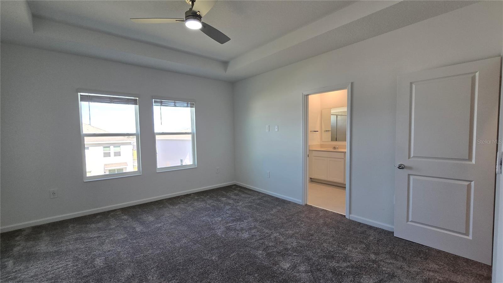 Image 35 of 82 For 2664 Armstrong Avenue