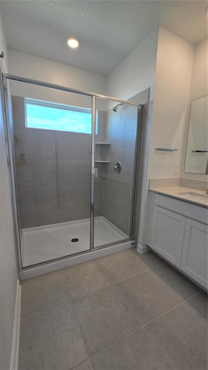 Image 36 of 82 For 2664 Armstrong Avenue