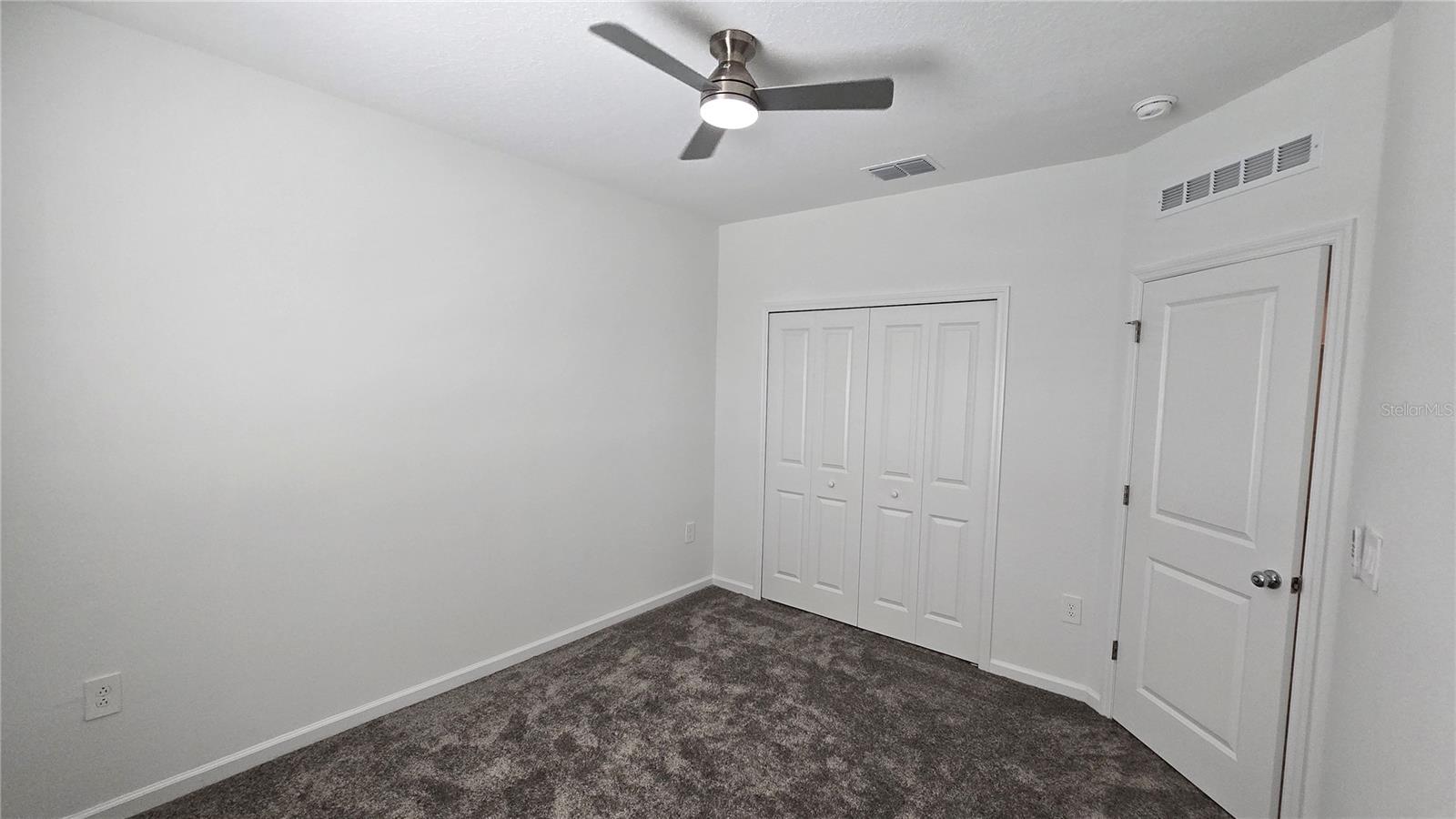 Image 45 of 82 For 2664 Armstrong Avenue