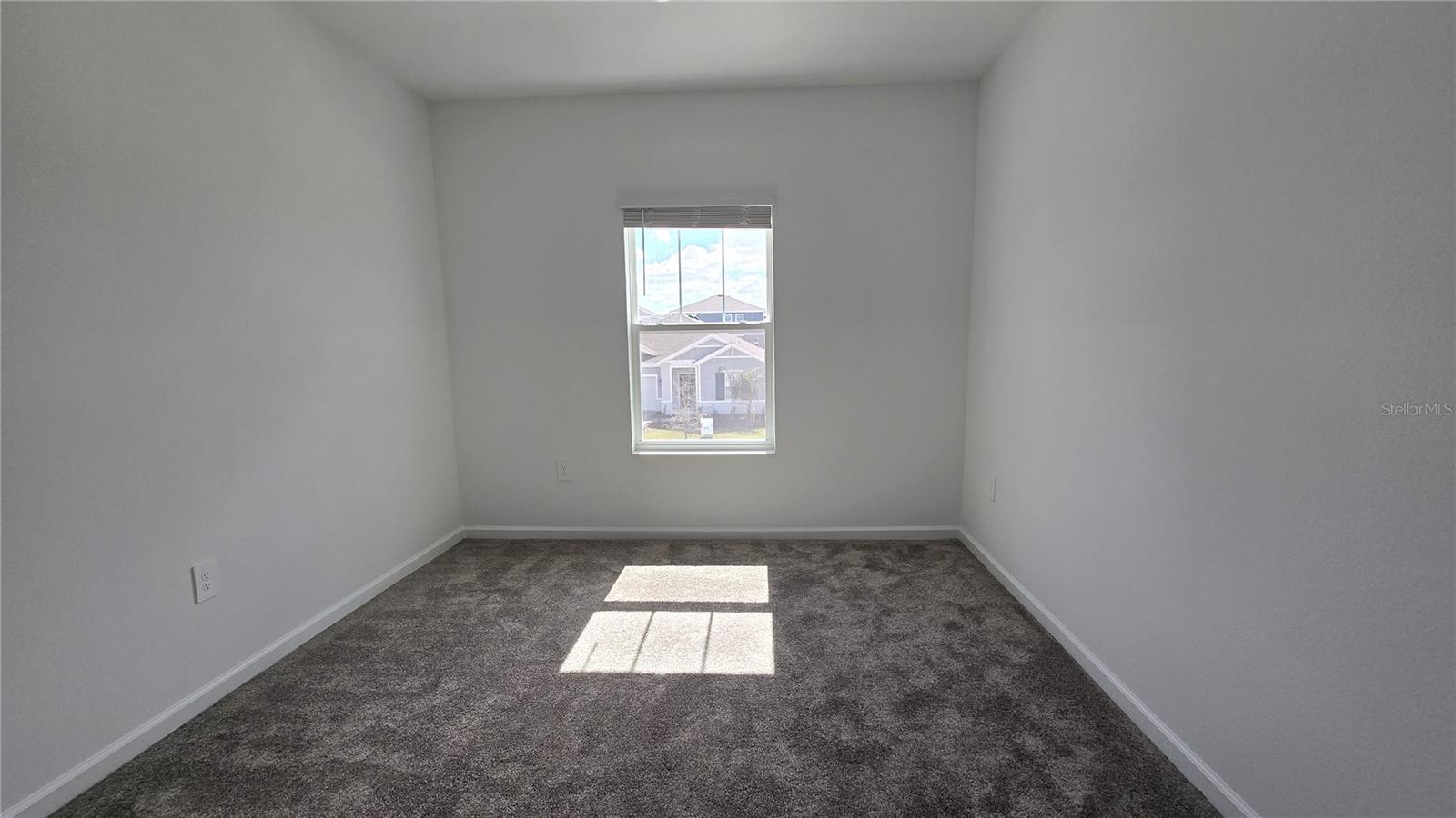 Image 48 of 82 For 2664 Armstrong Avenue