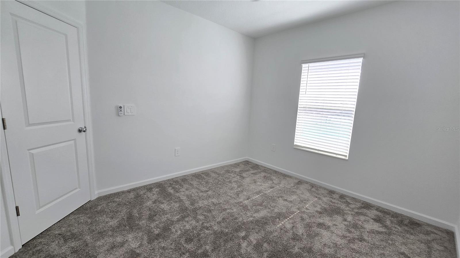 Image 49 of 82 For 2664 Armstrong Avenue