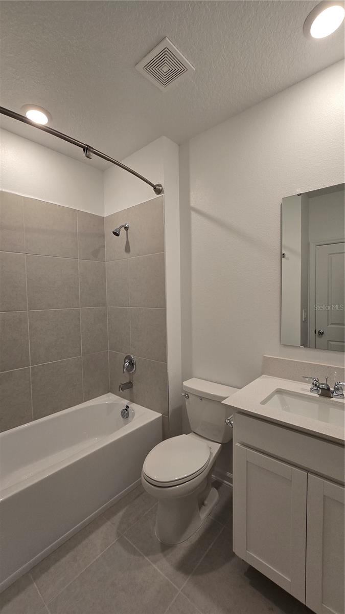 Image 60 of 82 For 2664 Armstrong Avenue