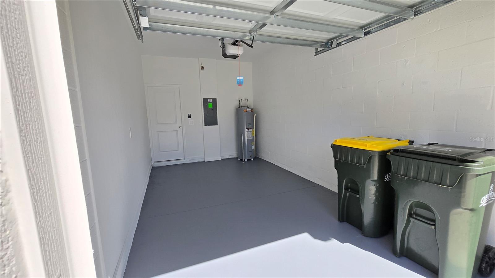 Image 63 of 82 For 2664 Armstrong Avenue