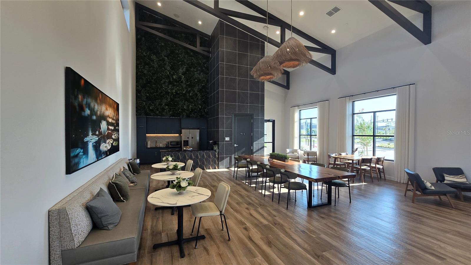 Image 70 of 82 For 2664 Armstrong Avenue