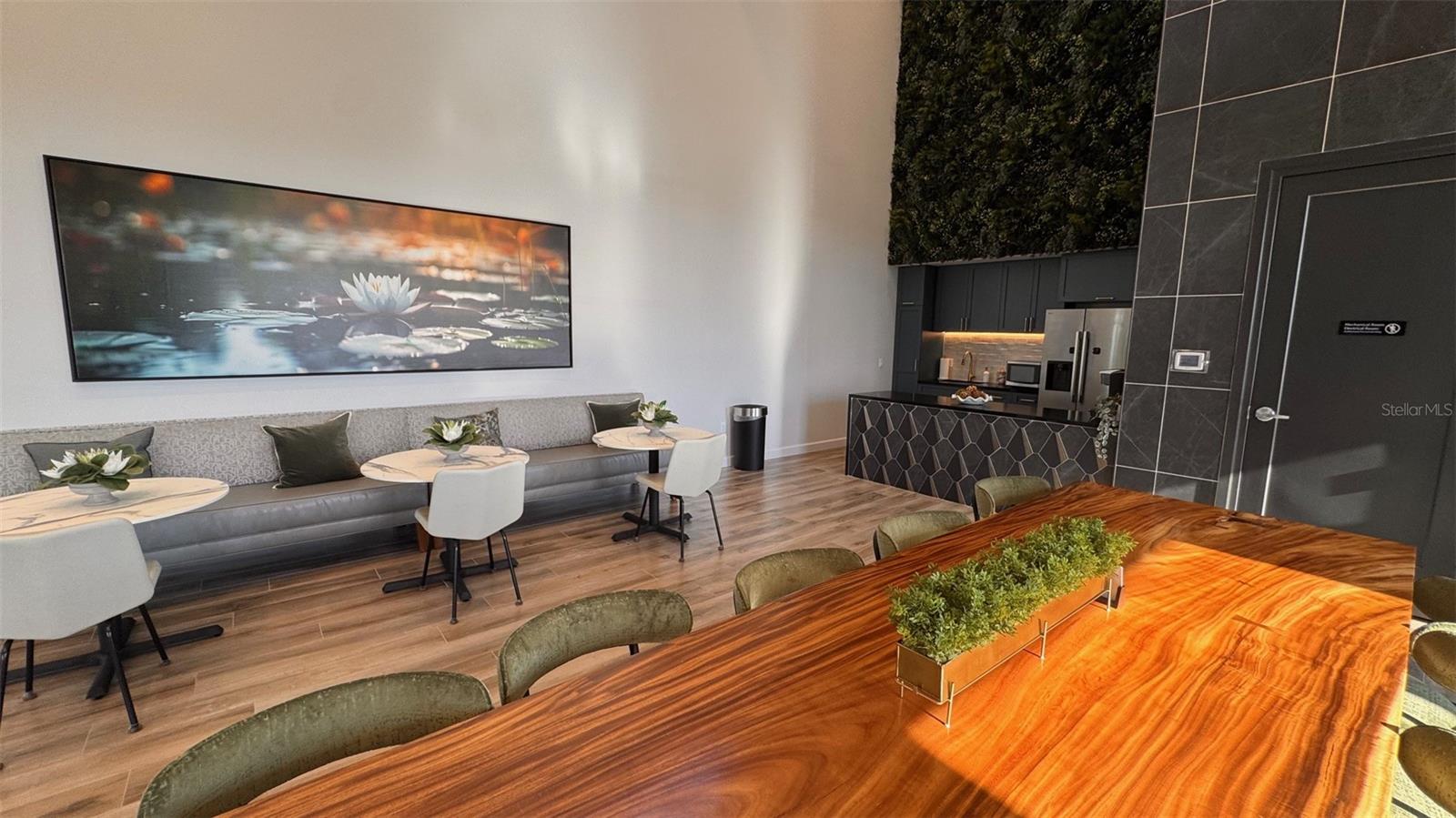 Image 73 of 82 For 2664 Armstrong Avenue