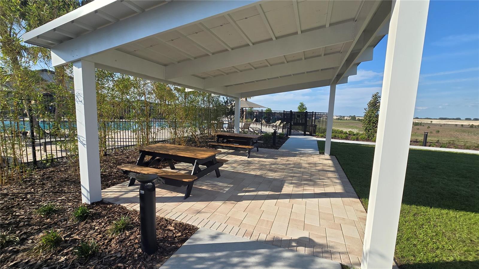 Image 75 of 82 For 2664 Armstrong Avenue