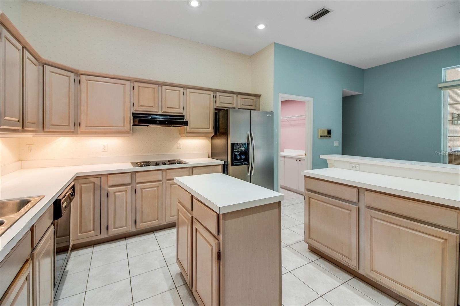 Image 32 of 51 For 3862 Golden Meadow Court