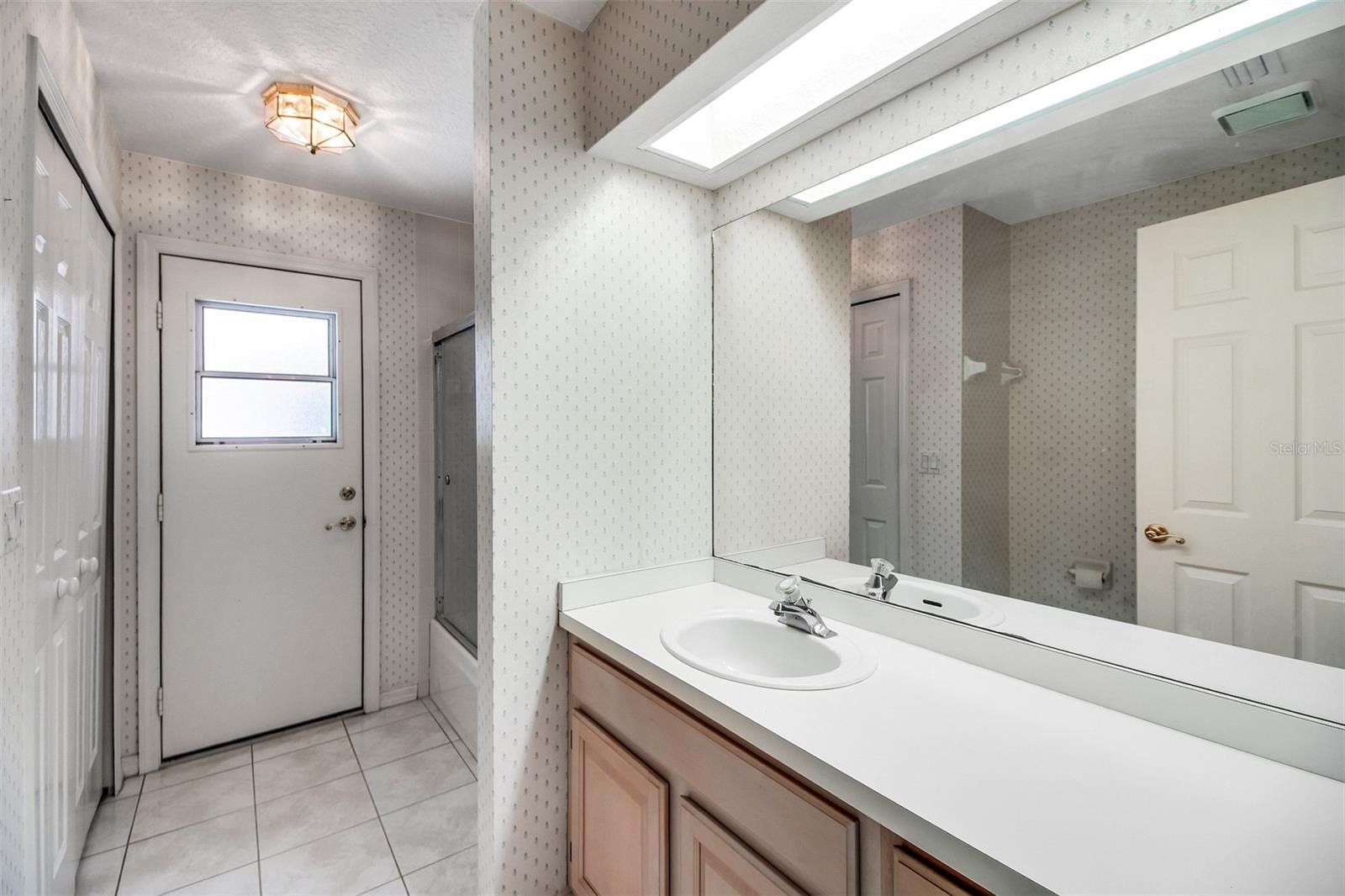 Image 42 of 51 For 3862 Golden Meadow Court