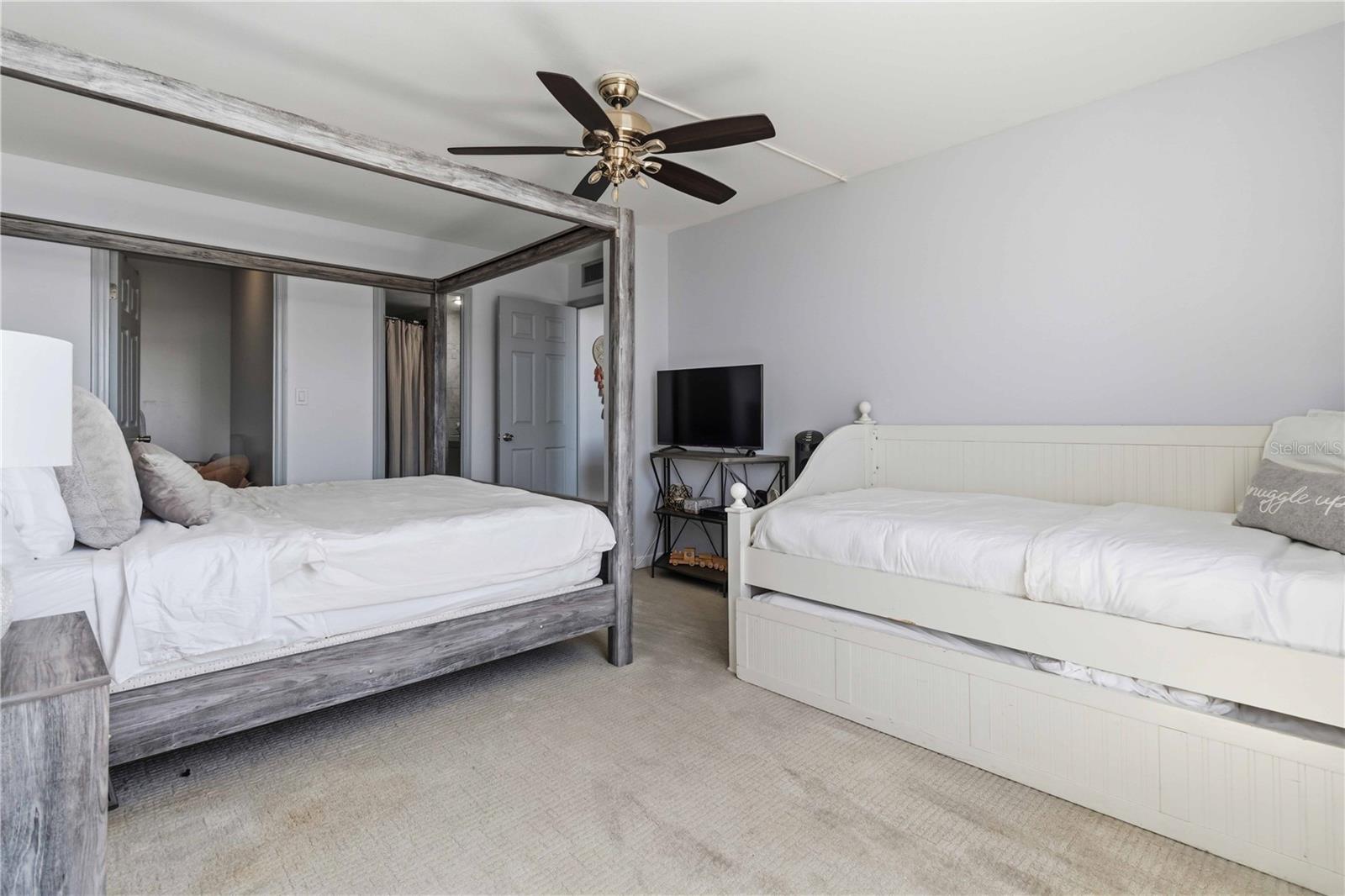 Image 15 of 27 For 2800 Atlantic Avenue 1216