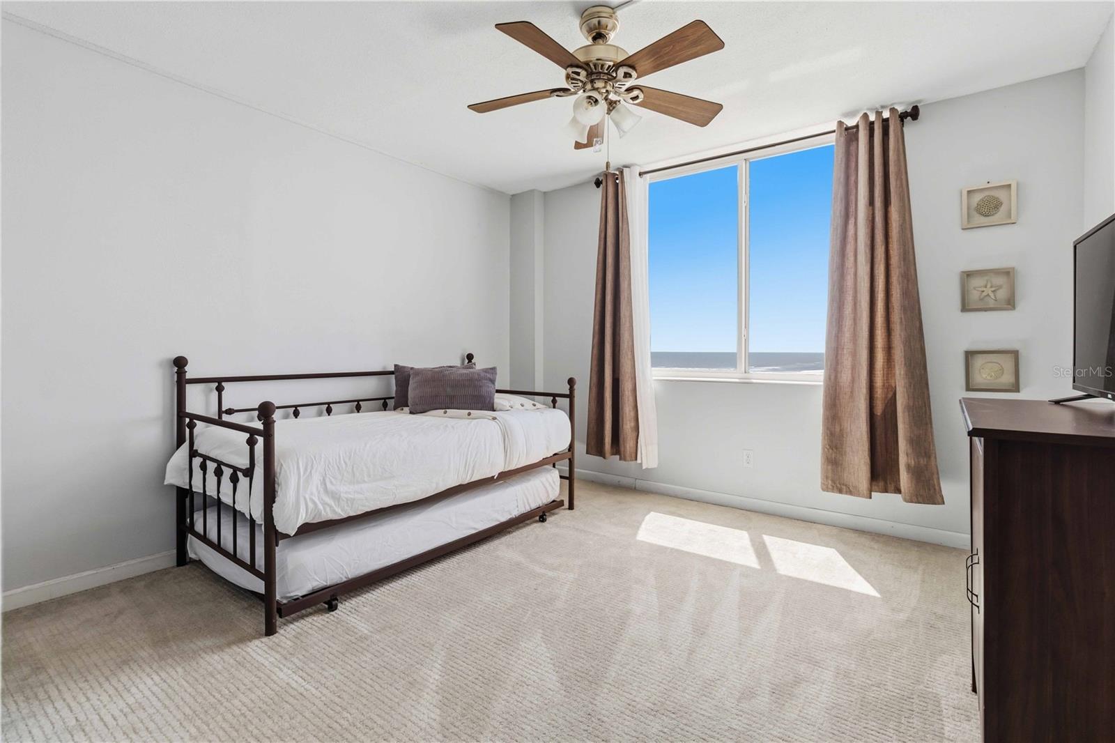 Image 17 of 27 For 2800 Atlantic Avenue 1216