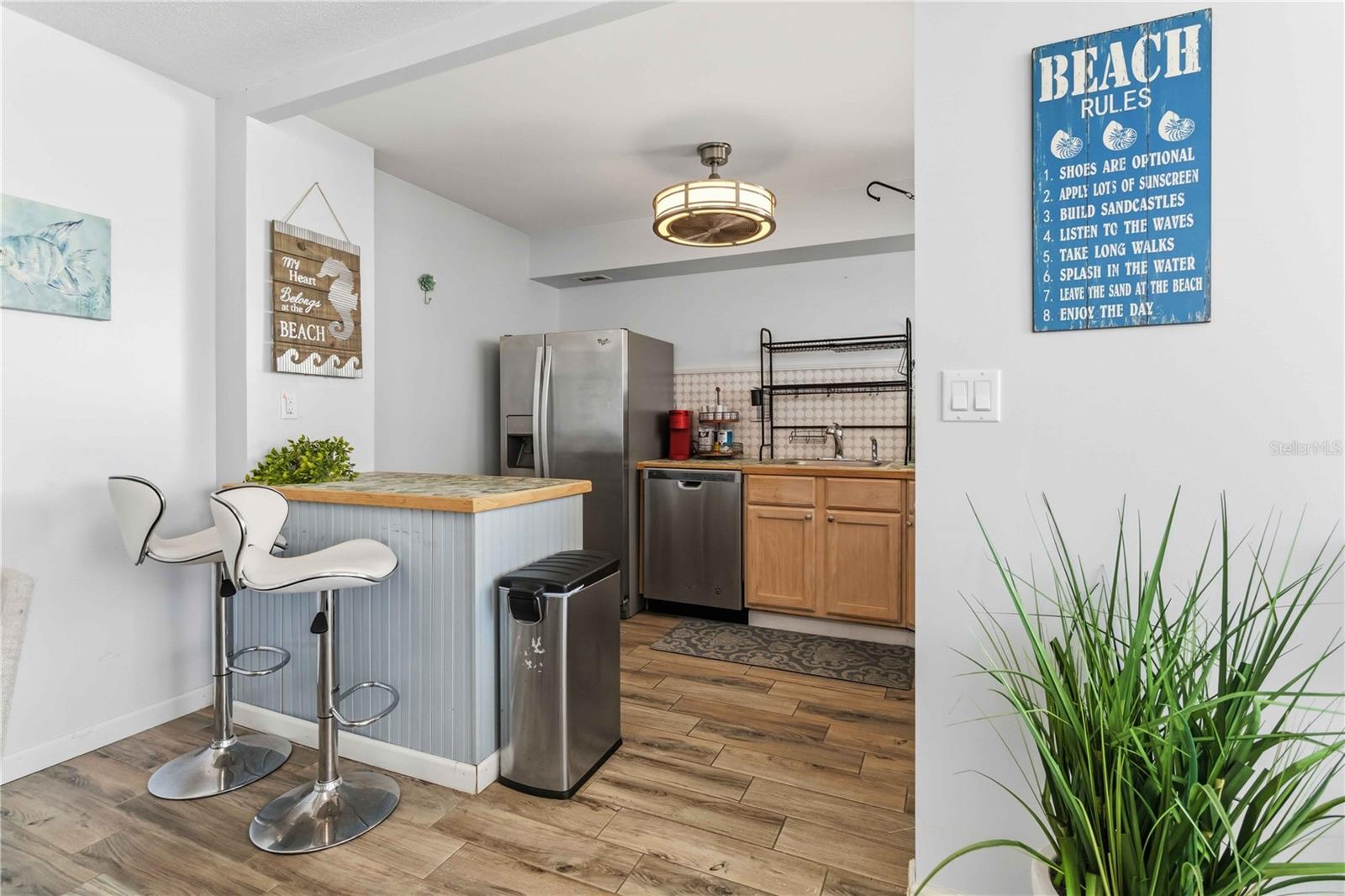 Image 6 of 27 For 2800 Atlantic Avenue 1216