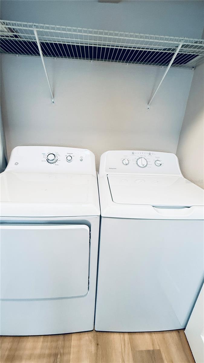 Image 20 of 27 For 3651 Goldenrod Road E106