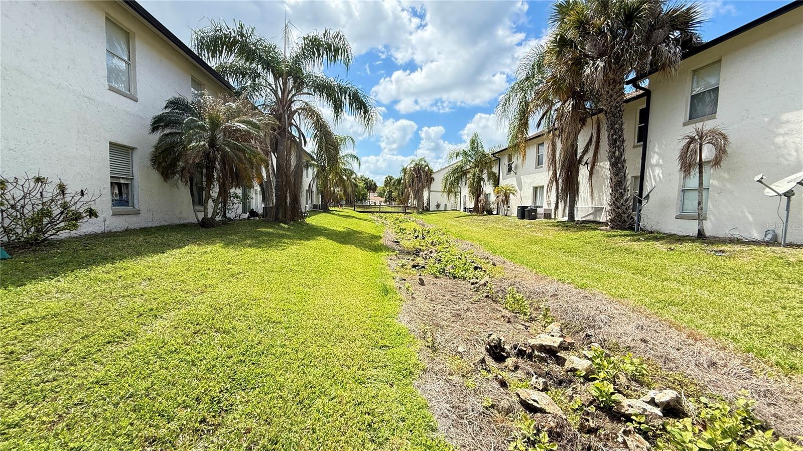 Image 24 of 27 For 3651 Goldenrod Road E106