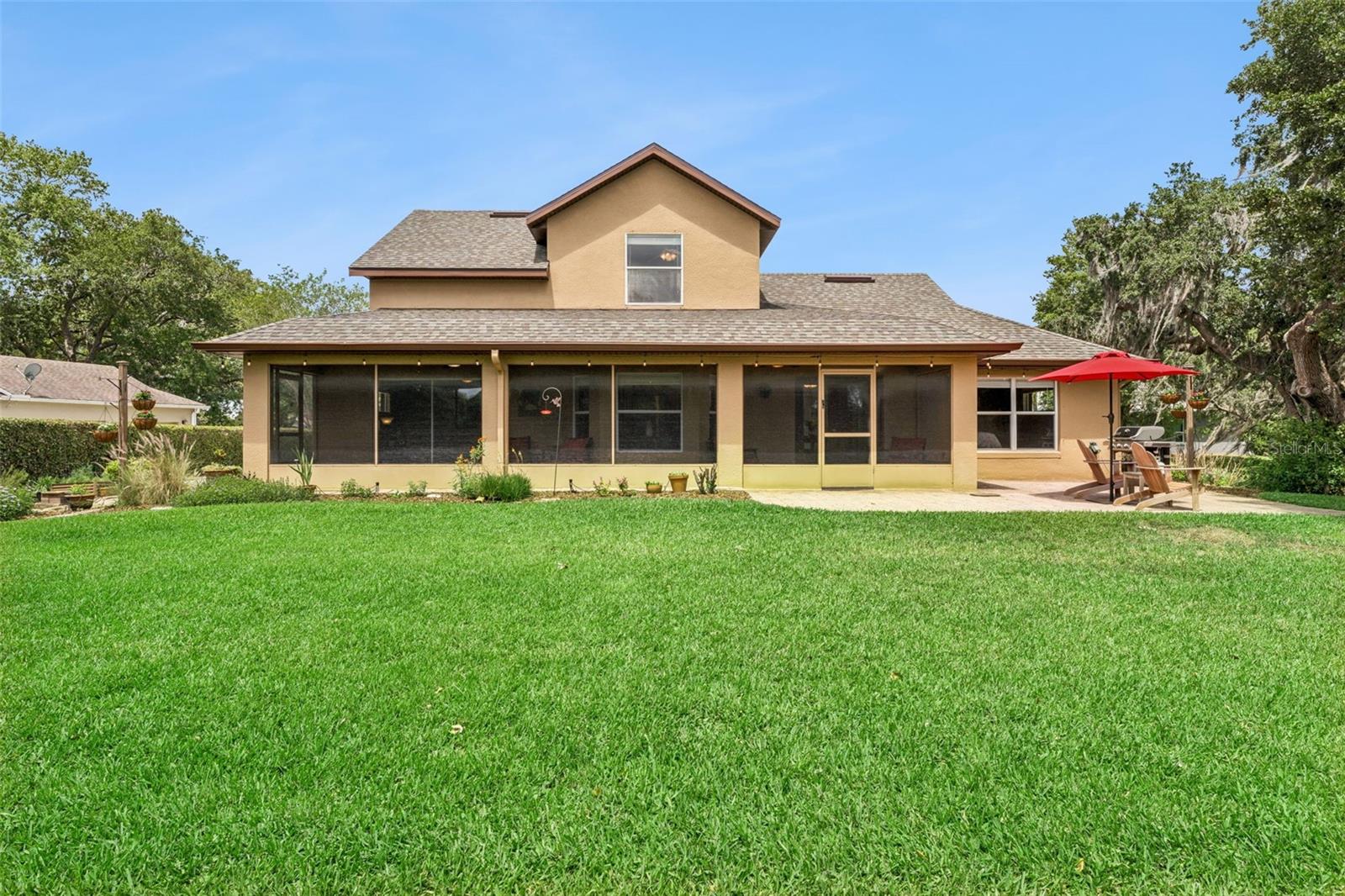 Listing photo id 9 for 5203 Hammock Pointe Court