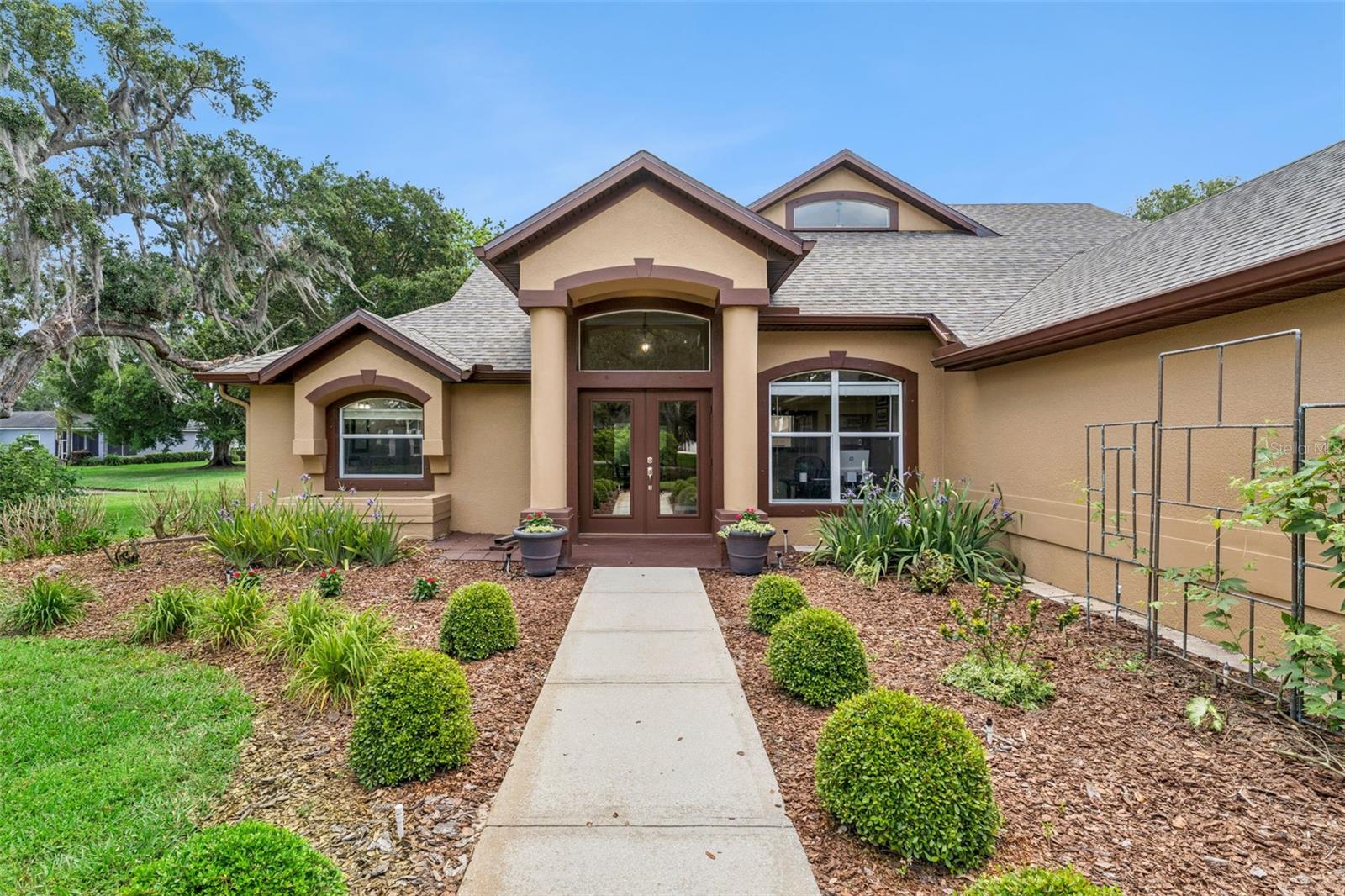 Listing photo id 14 for 5203 Hammock Pointe Court